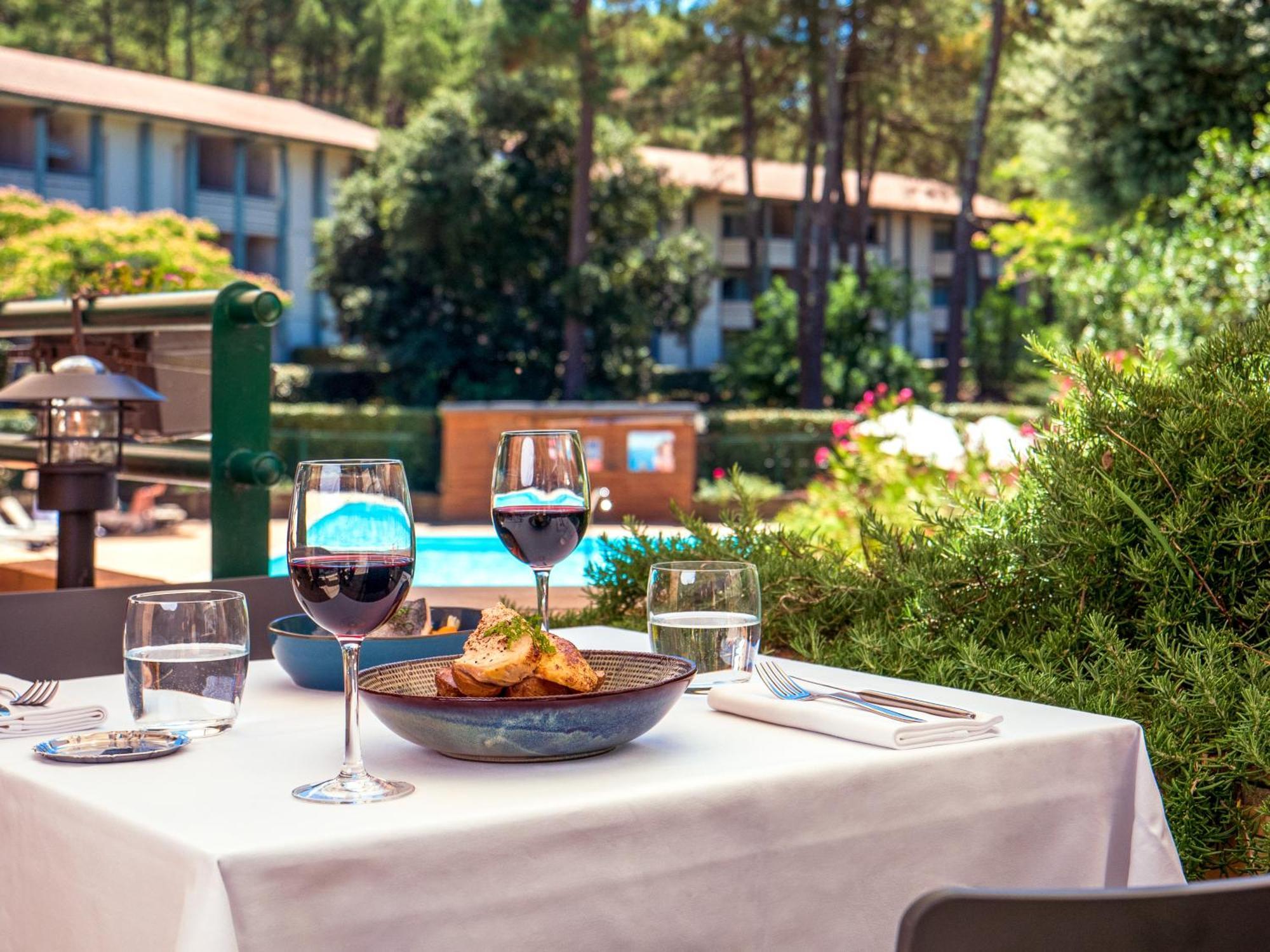 Hotel & Spa Vitalparc, The Originals Collection Lacanau Bagian luar foto