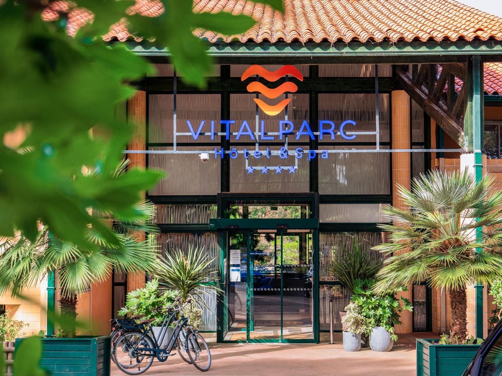 Hotel & Spa Vitalparc, The Originals Collection Lacanau Bagian luar foto
