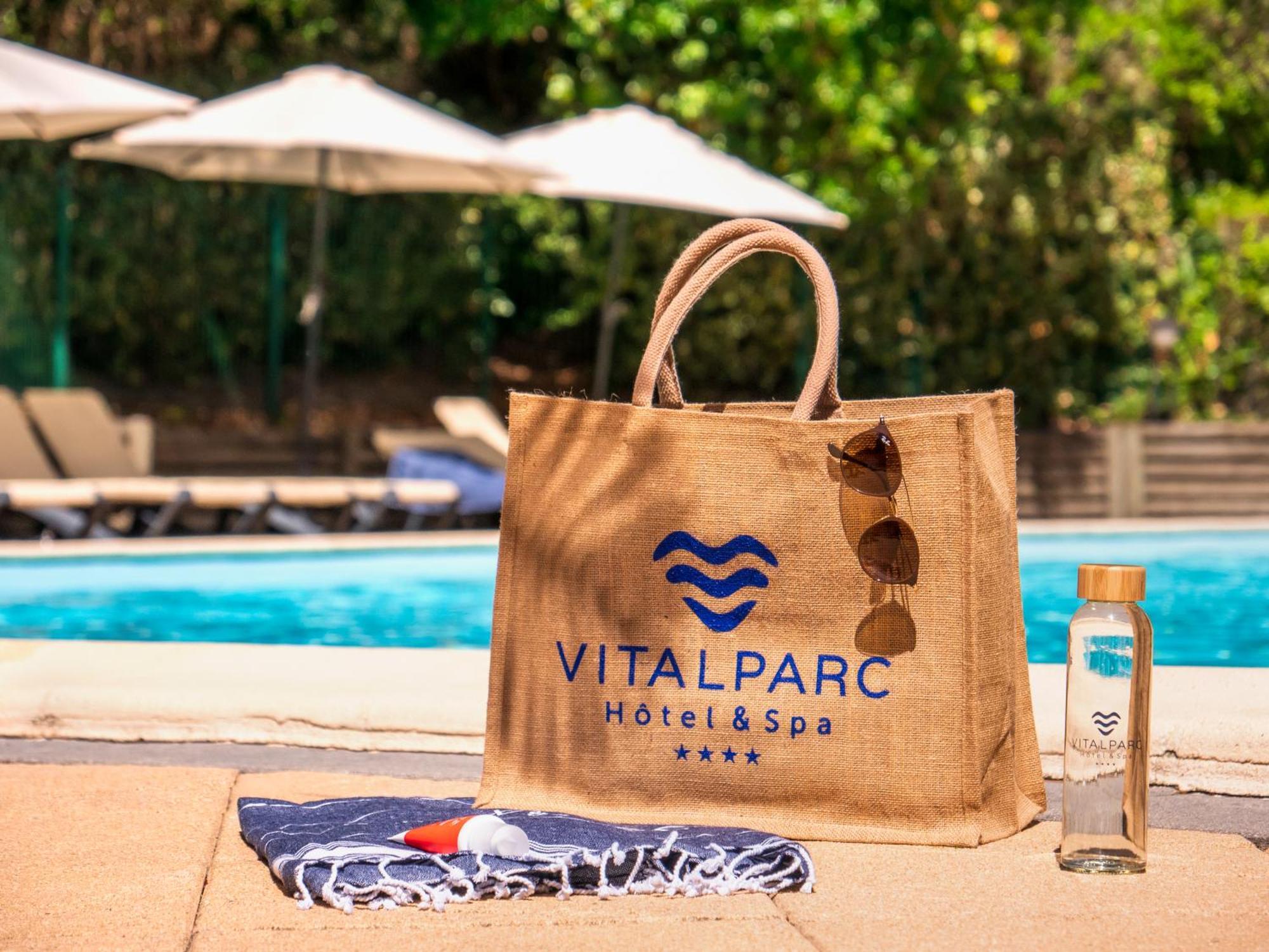 Hotel & Spa Vitalparc, The Originals Collection Lacanau Bagian luar foto