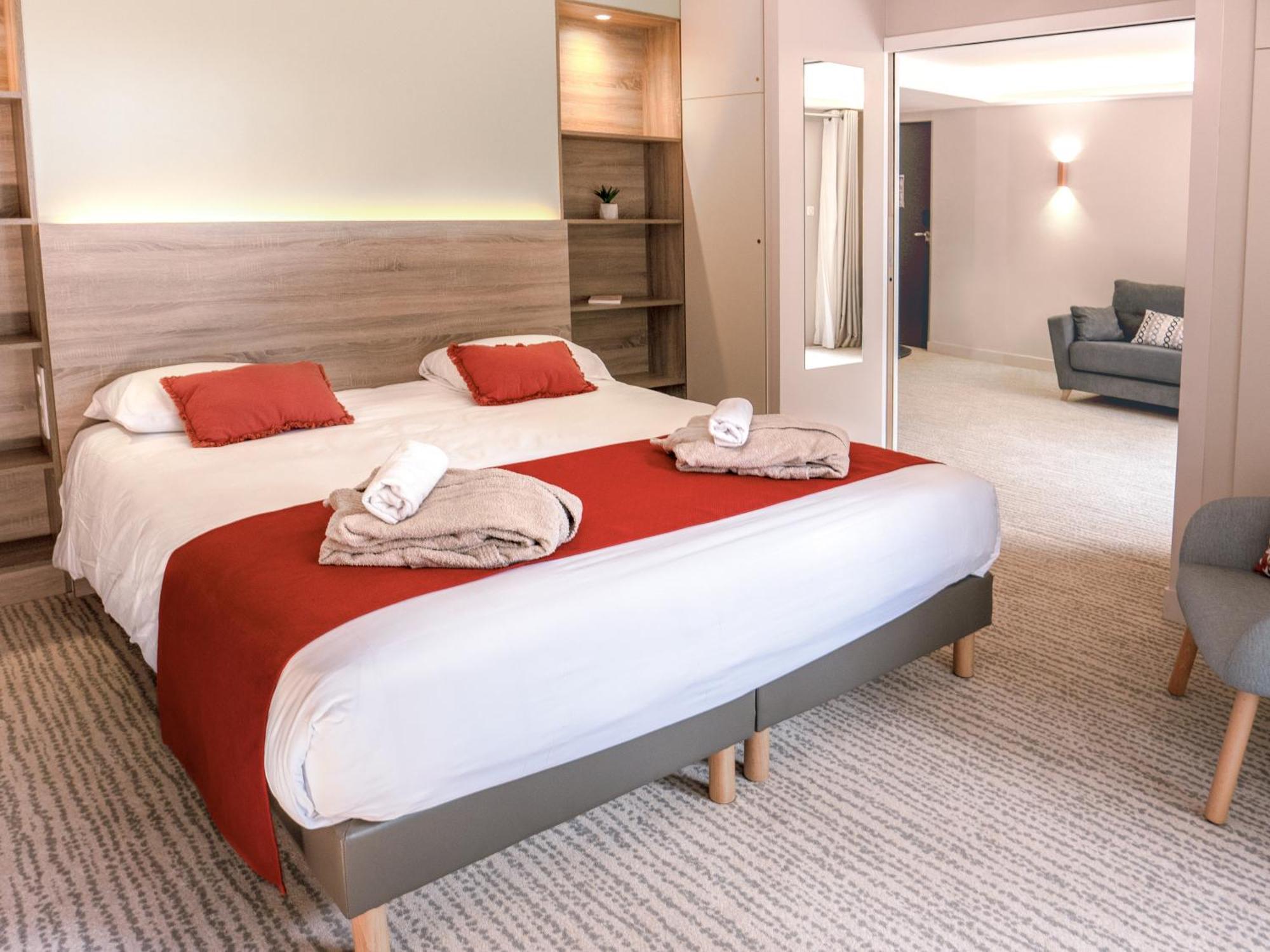 Hotel & Spa Vitalparc, The Originals Collection Lacanau Bagian luar foto
