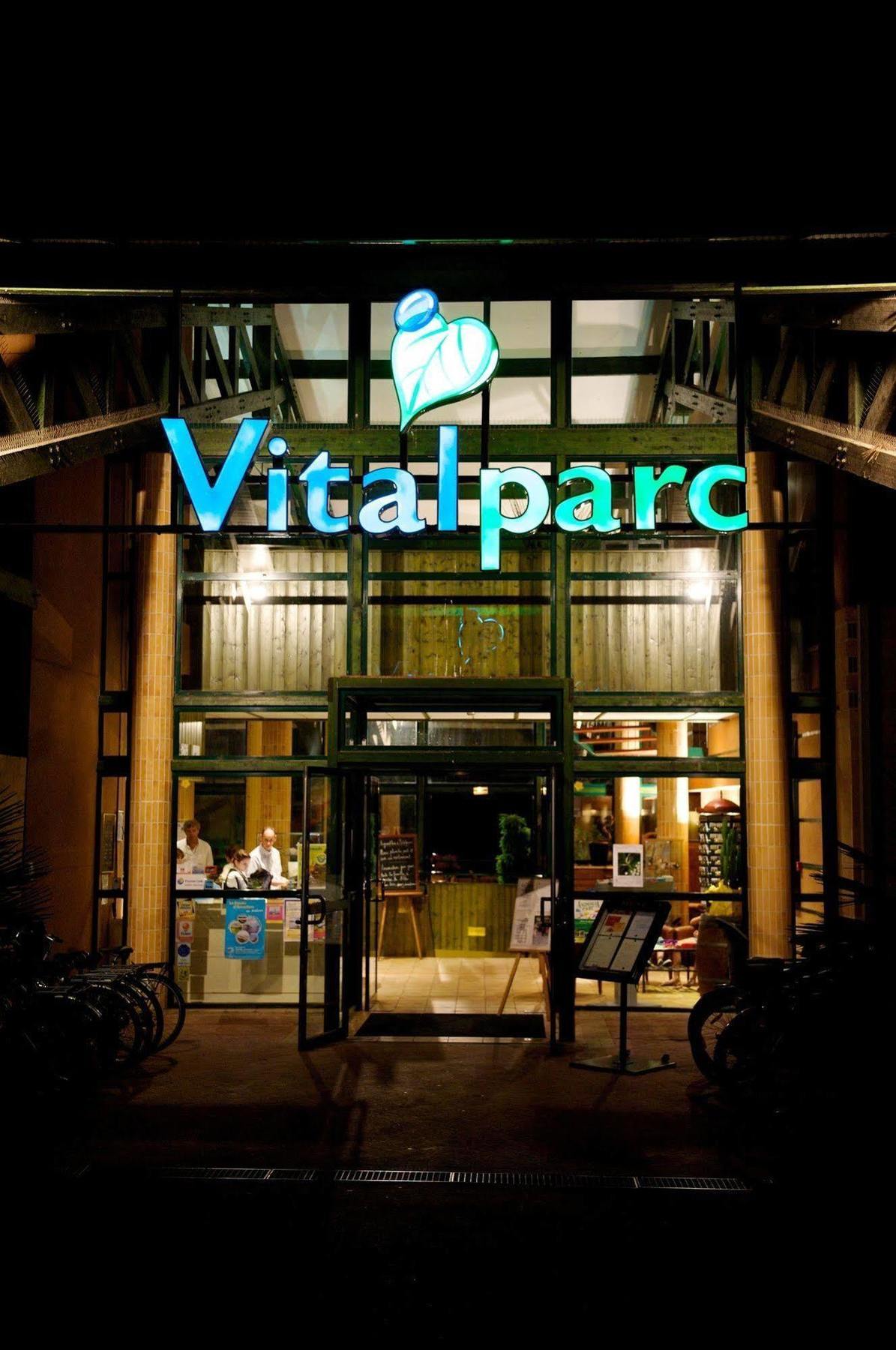 Hotel & Spa Vitalparc, The Originals Collection Lacanau Bagian luar foto