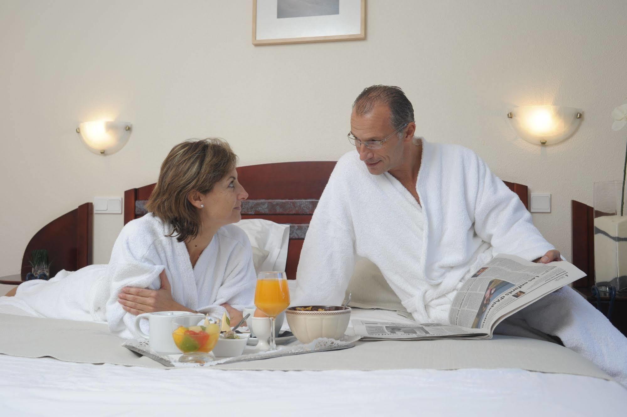 Hotel & Spa Vitalparc, The Originals Collection Lacanau Bagian luar foto